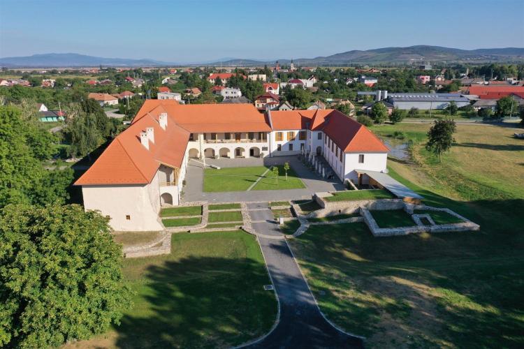 Rákóczi Ferenc fejedelem szülőháza. A várkastély, melyet kurucok pusztítottak el | Helló Magyar