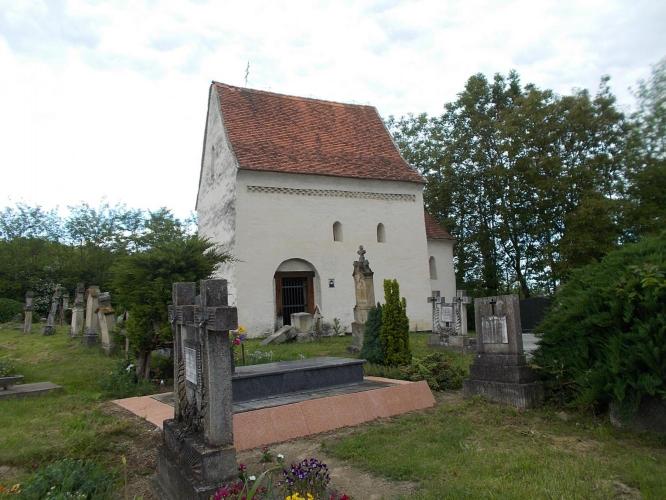 Szent Miklós temetőkápolna