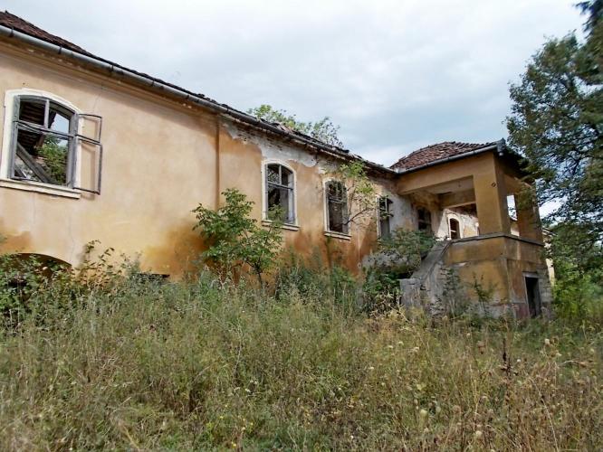 Rhédey-udvarház, református templom